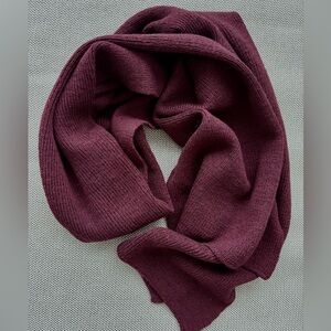 Simons Burgundy 100% Merino Wool Scarf NWT